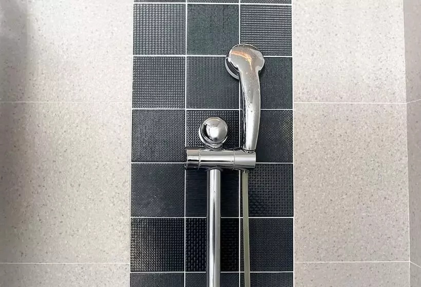 هتل Check Inn Express Taichung Fuxing Hall 2