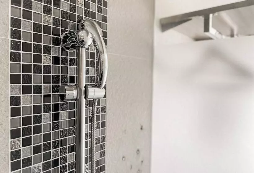 هتل Check Inn Express Taichung Fuxing Hall 2