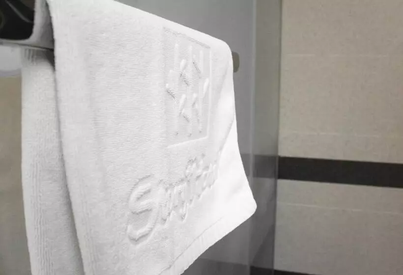 هتل Check Inn Express Taichung Fuxing Hall 2