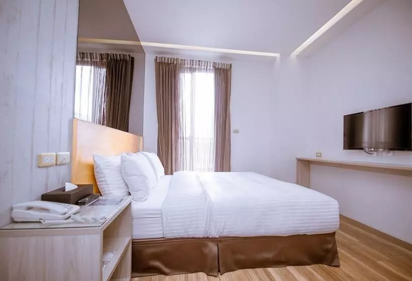 هتل Check Inn Express Taichung Fuxing Hall 2