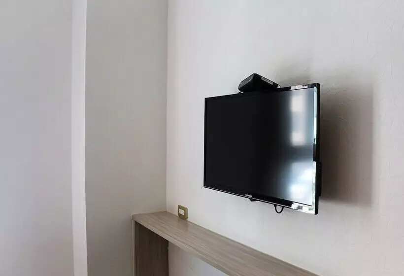 هتل Check Inn Express Taichung Fuxing Hall 2