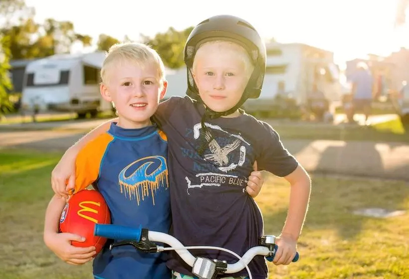 Отель Nrma Yarrawonga Mulwala Holiday Park