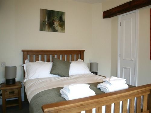 فندق Priory Court