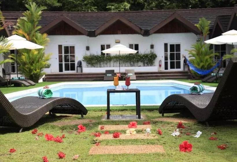 هتل Sunz En Coron Resort