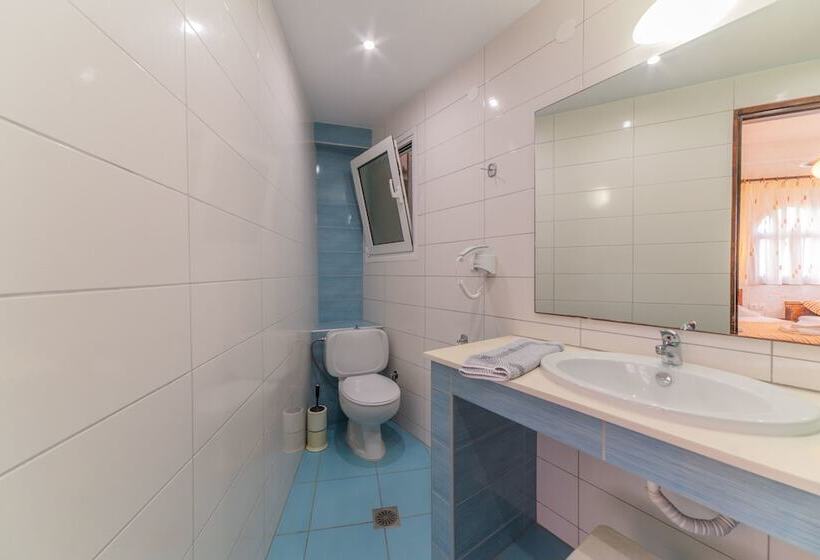 Kastro Studios Apartments