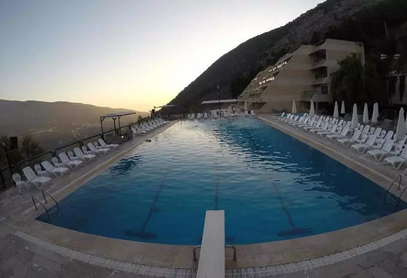 Le Tournant Hotel & Resort