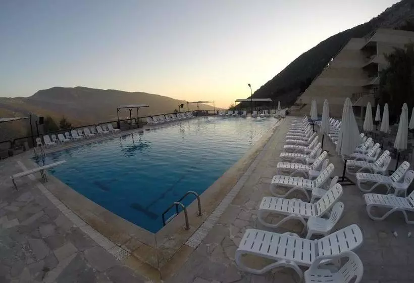 Le Tournant Hotel & Resort