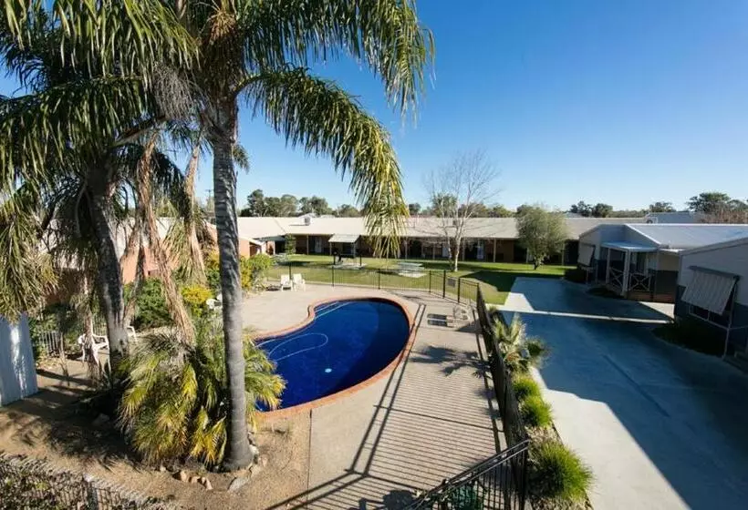 Мотель Ashleigh Court Motor Inn