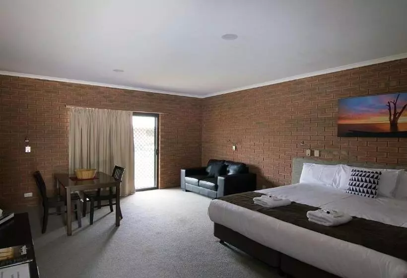 Мотель Ashleigh Court Motor Inn