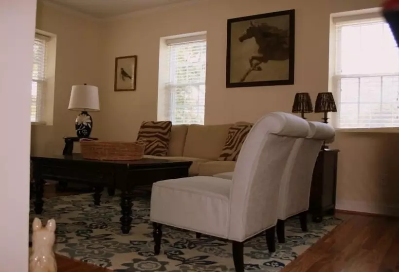 Mountain Cove Farms Resort