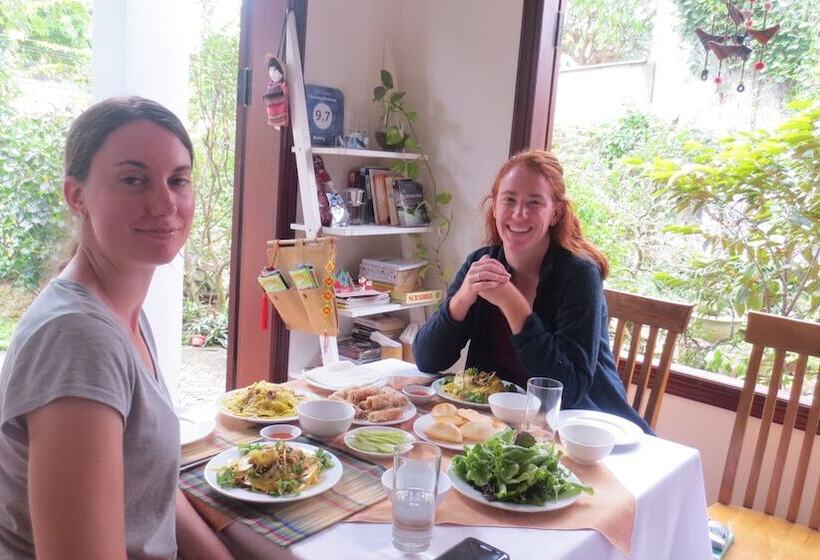 پانسیون Charming Homestay