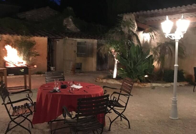 بنسيون La Mandarine