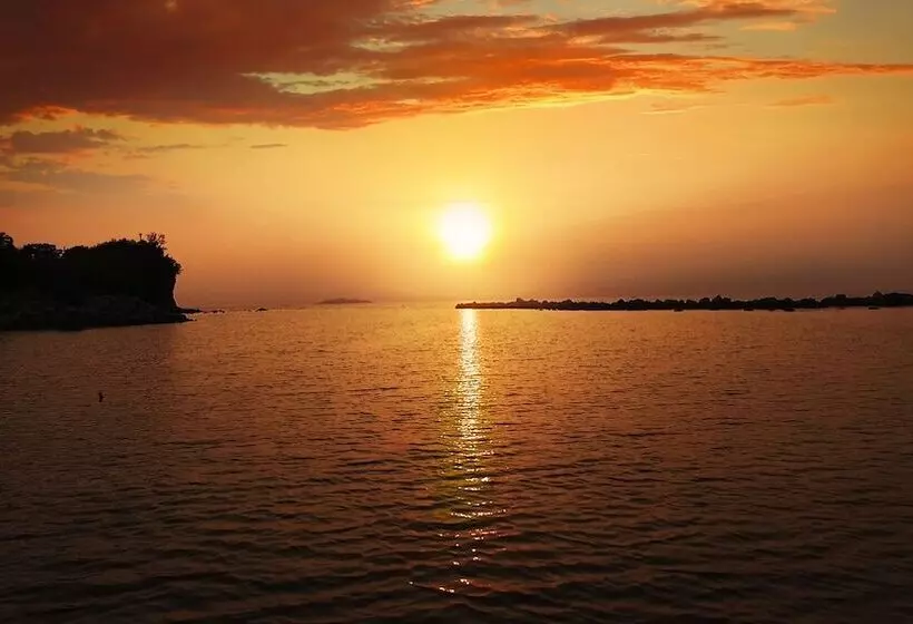 استراحتگاه Canyon Cove Hotel And Spa