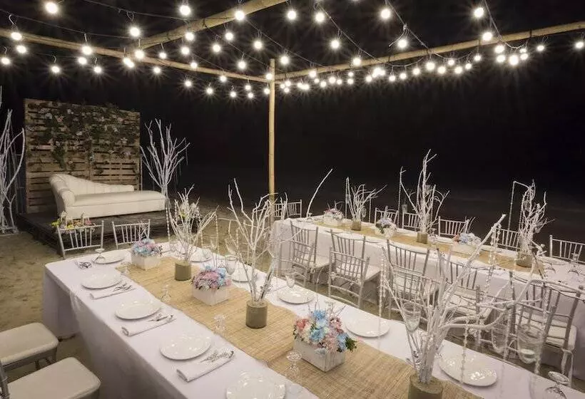 استراحتگاه Canyon Cove Hotel And Spa