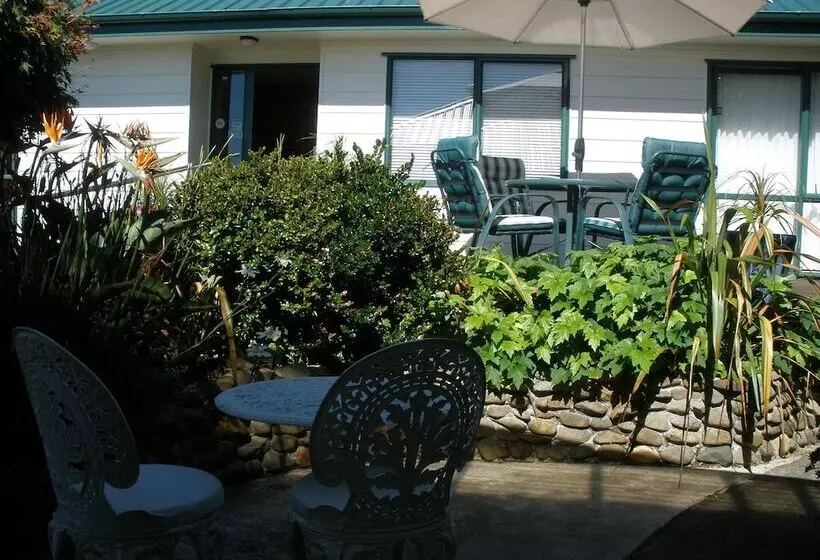 Andrea S Bed & Breakfast