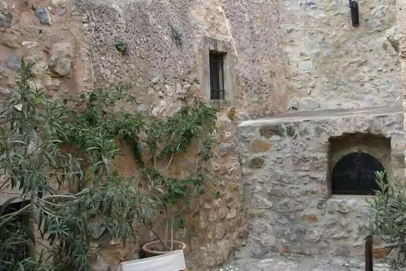 Dorovinis Monemvasia Castlehouses