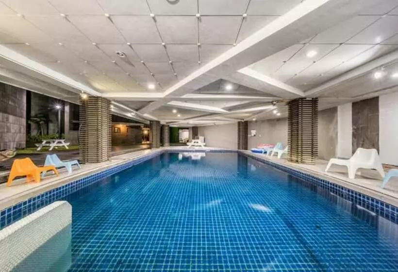 Geoje Island Sea & Sky 2 Resort