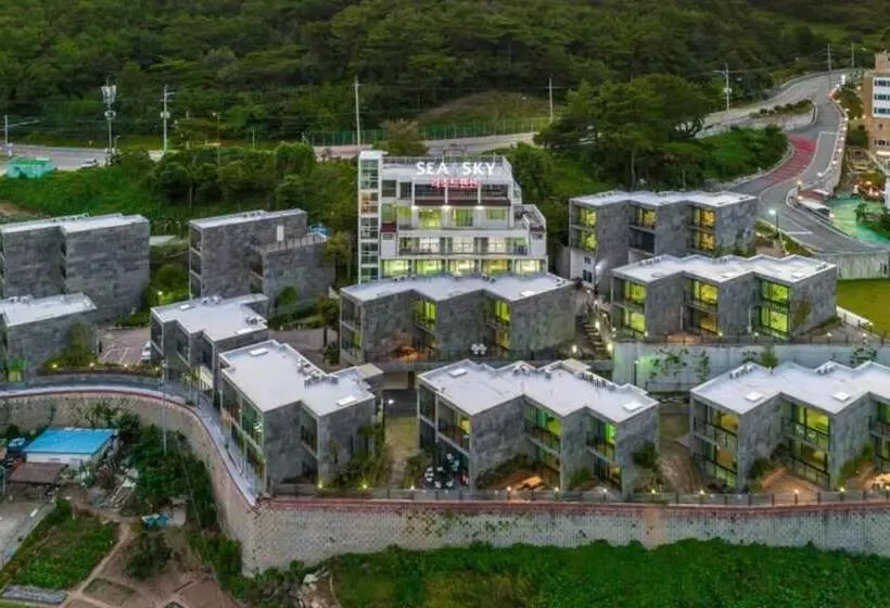 Geoje Island Sea & Sky 2 Resort