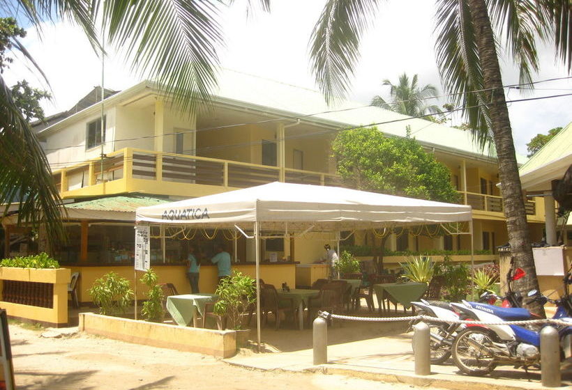 Hotel Aquatica Beach Resort