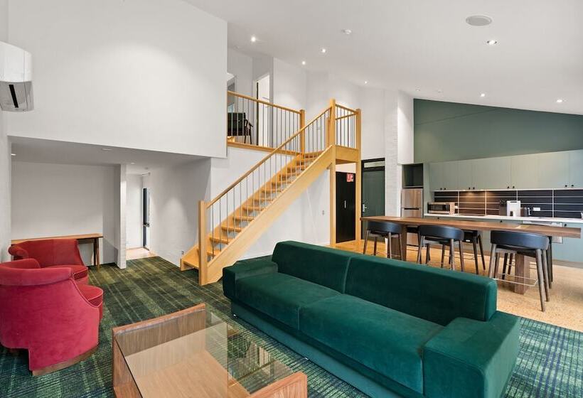 فندق Eden Oak Geelong