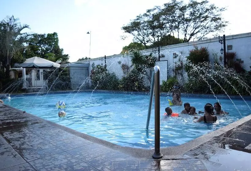 호텔 Euroasia By Bluebookers