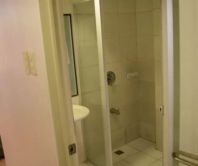 호텔 Euroasia By Bluebookers