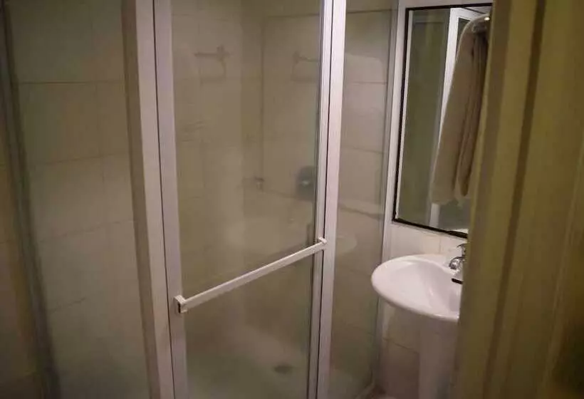 호텔 Euroasia By Bluebookers