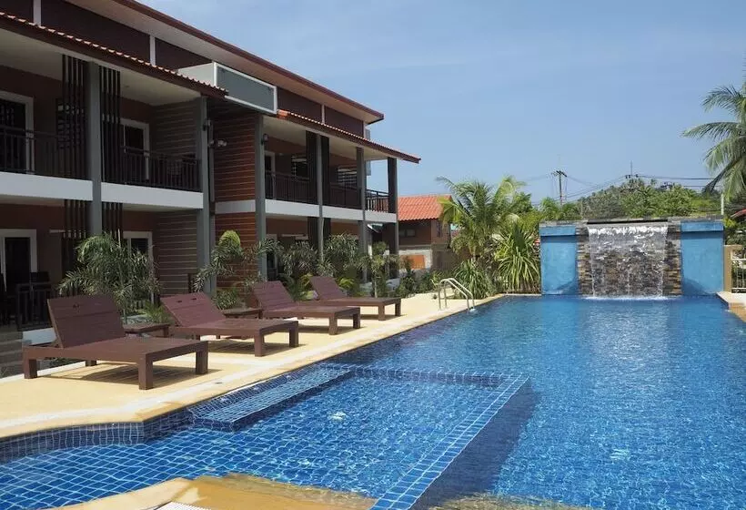 Hotelli Hatzanda Lanta Resort   Sha Extra Plus