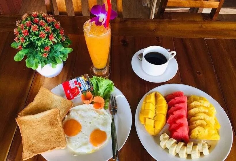 Hotelli Hatzanda Lanta Resort   Sha Extra Plus