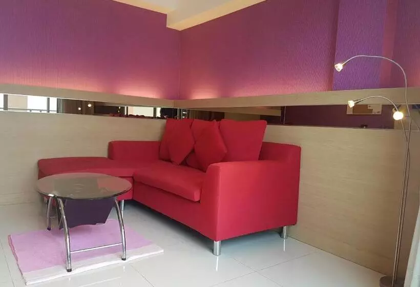 호텔 Kavinburi Green