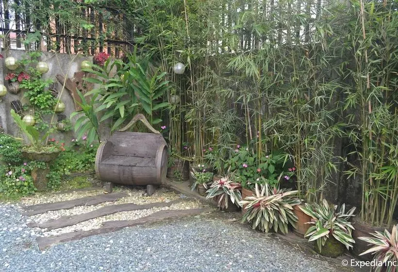 ホテル Lazea Tagaytay Inn