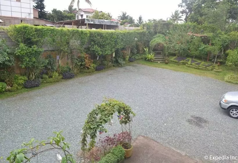ホテル Lazea Tagaytay Inn