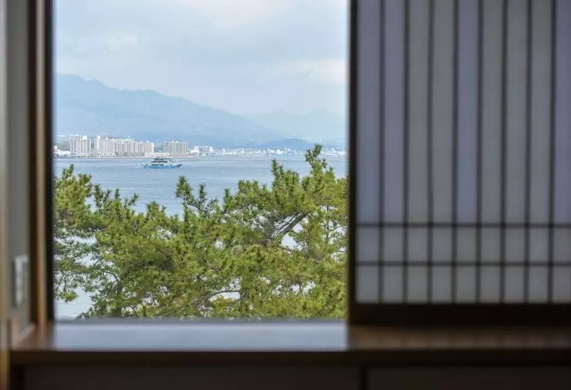 Hotelli Miyajima Morinoyado