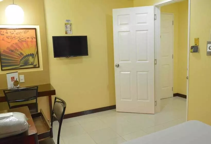 Отель Sogo Pasay Wood Street