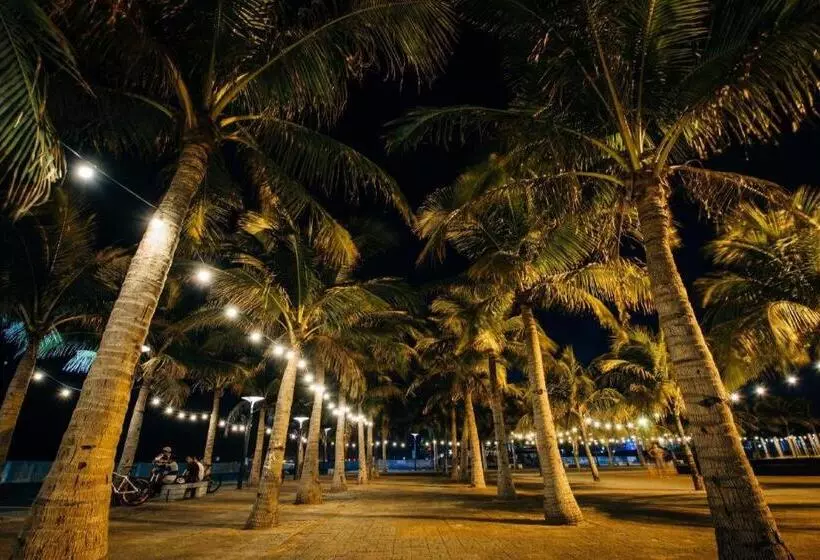 Отель Sogo Pasay Wood Street