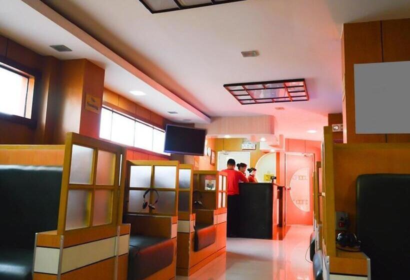 בית מלון כפרי Sogo Pasay Wood Street