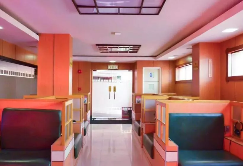 Отель Sogo Pasay Wood Street