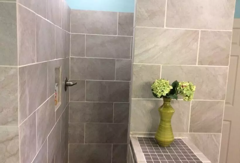 Pictured Rocks Bed And Breakfast