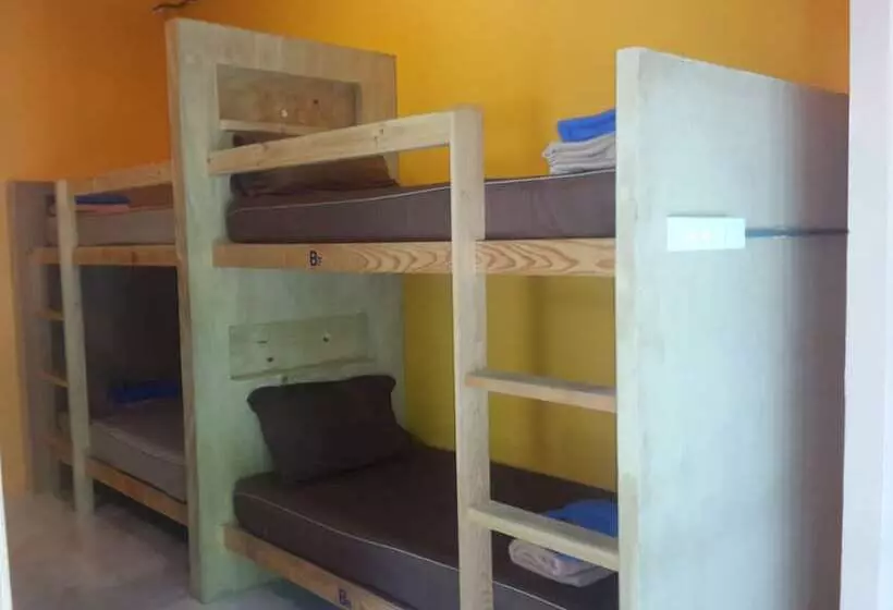 Relax Corner Inn   Hostel