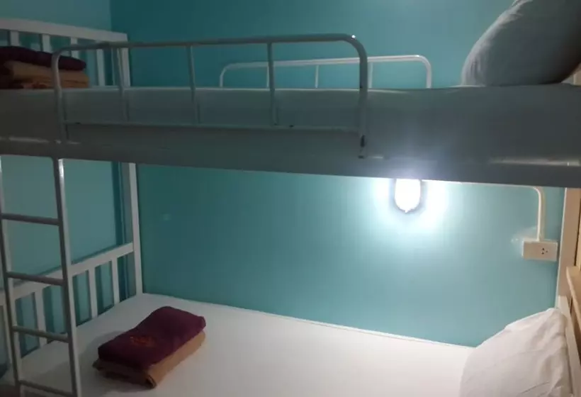 Relax Corner Inn   Hostel