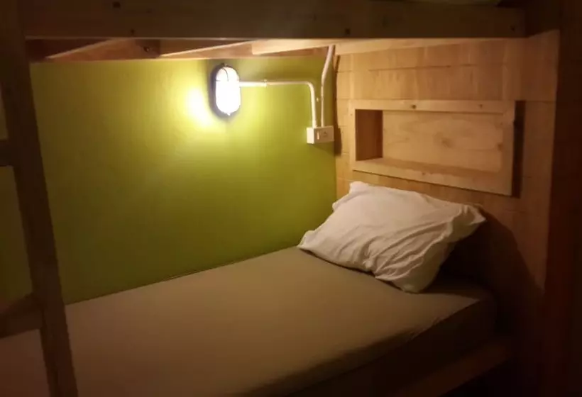 Relax Corner Inn   Hostel