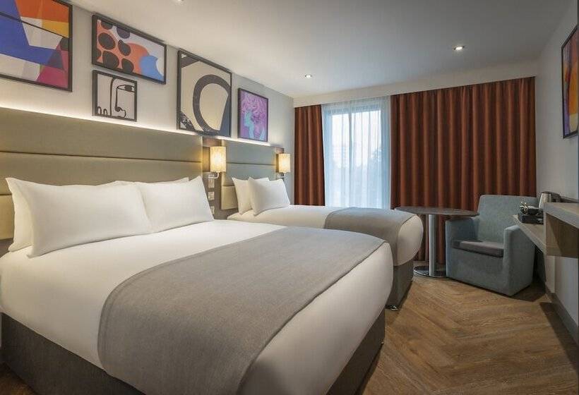 Maldron Hotel Finsbury Park, London