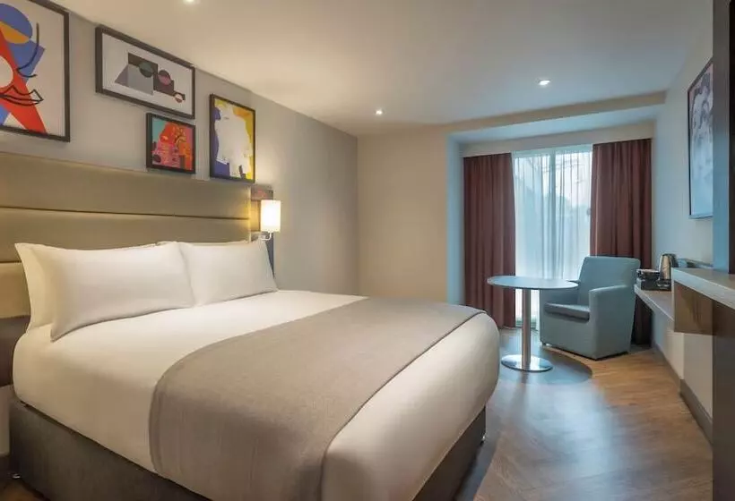 Maldron Hotel Finsbury Park, London