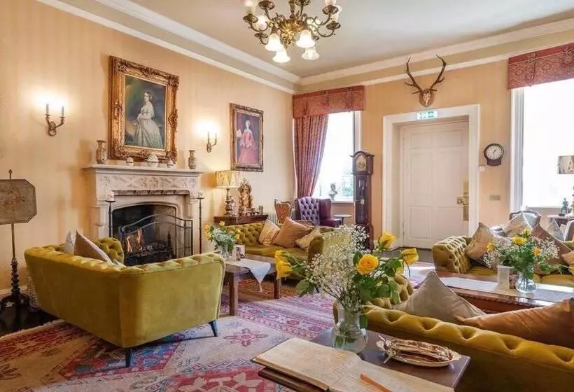 ベッドアンドブレックファースト Durn House