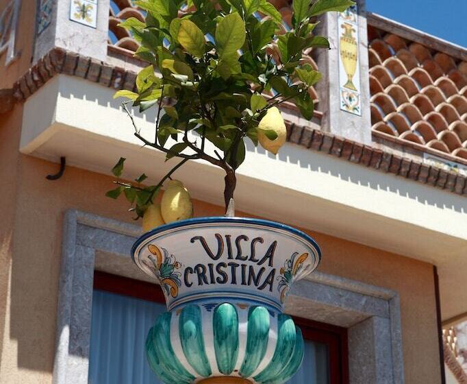 ベッドアンドブレックファースト Villa Cristina