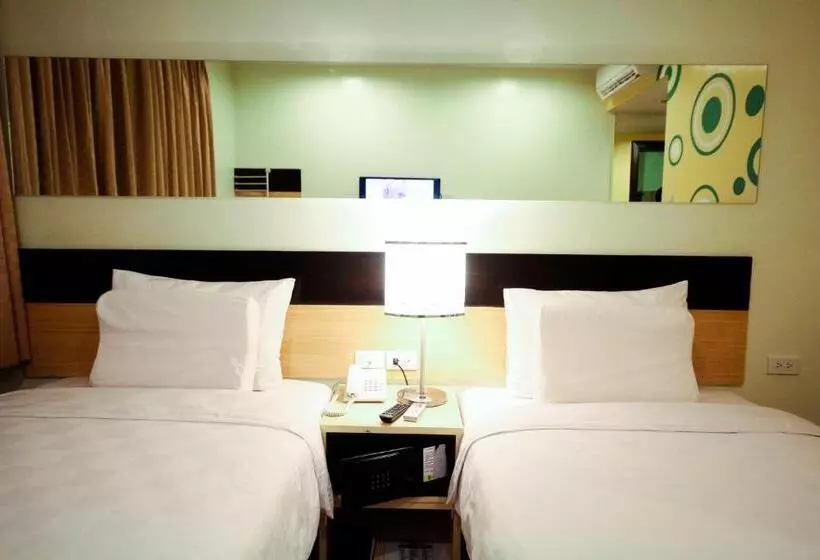 Go Hotels Iloilo