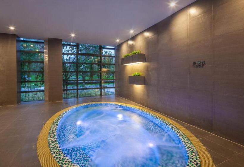 Green Court Premier Jinqiao Shanghai