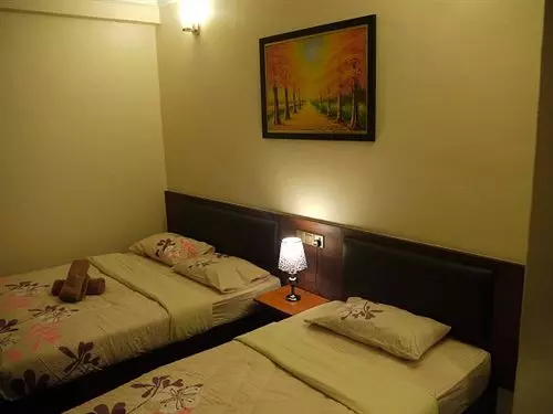 فندق Camellia Budget Inn