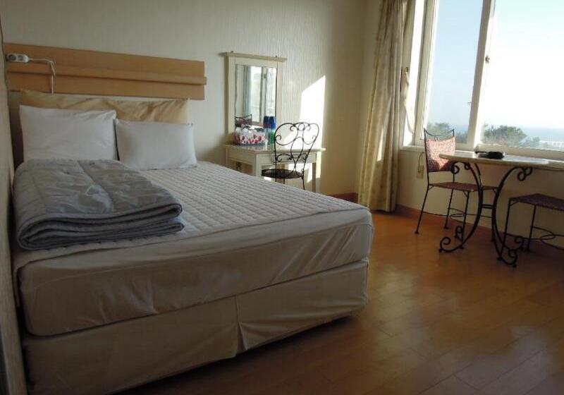 בית מלון כפרי Good Inn