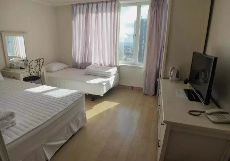 בית מלון כפרי Good Inn